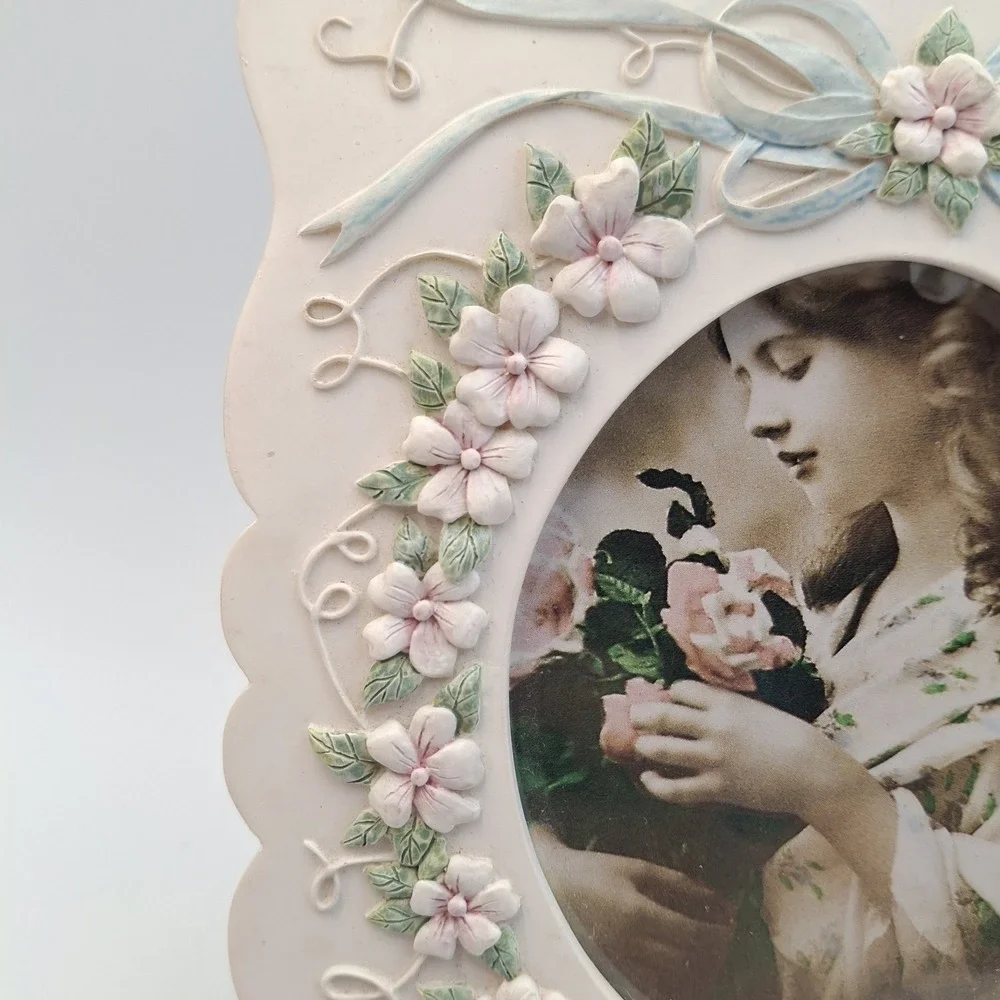 Vintage Style Resin Floral Picture Frame Madonna Child Relief Victorian Girl 5x7